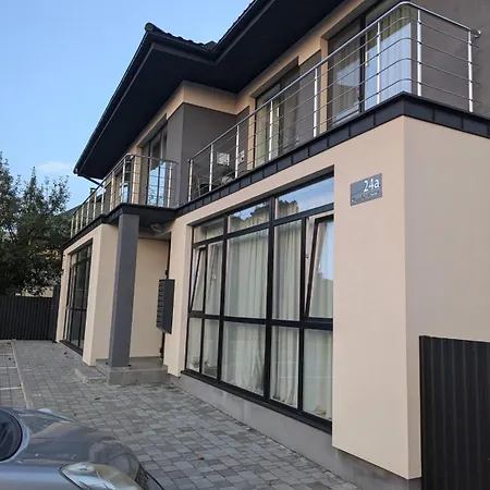Anna'S House Apartment Uzhhorod Exterior photo